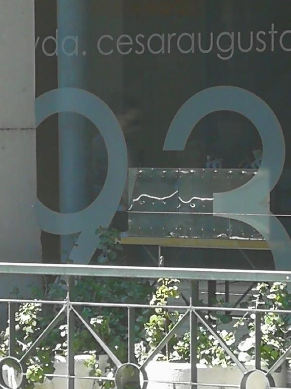 18 Torres Mercado Central Zaragoza Exteriör bild